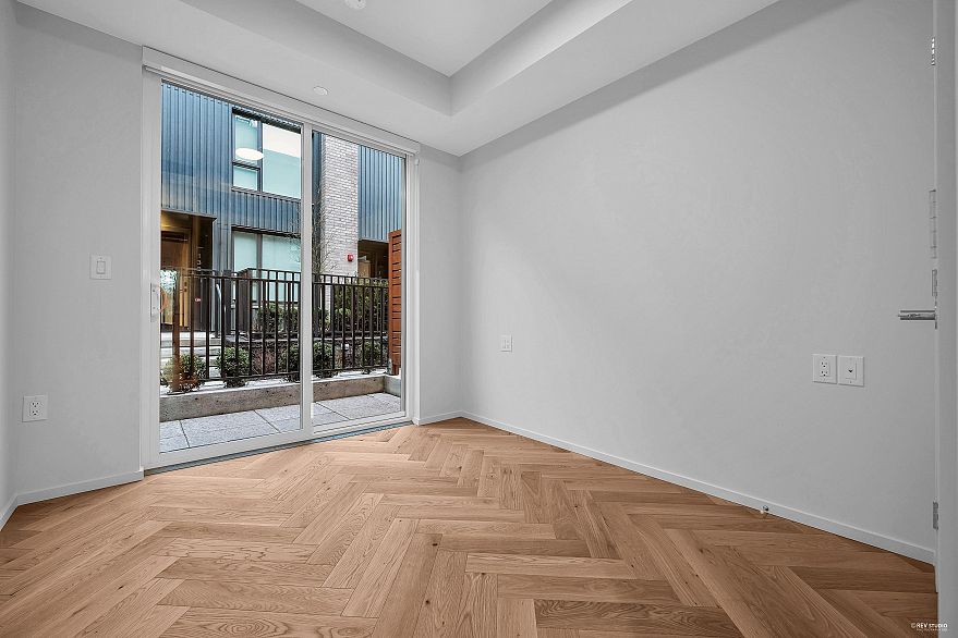 1xx 775 W 49TH AVENUE, Vancouver BC V5Z 2S6