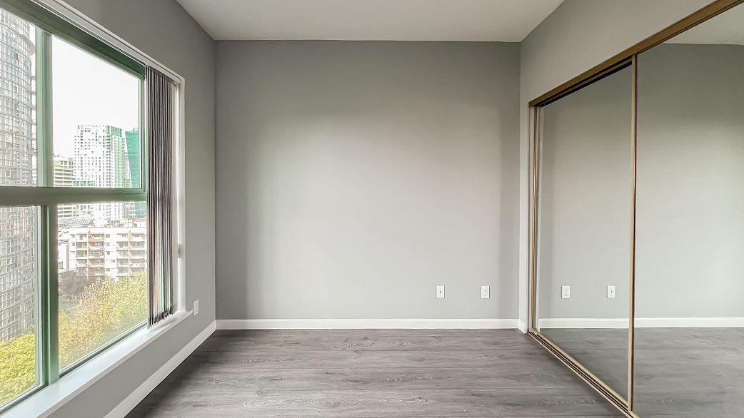 1206 909 Burrard Street