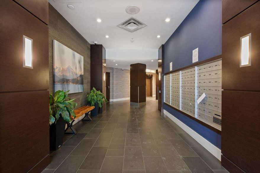 603 1212 Howe Street