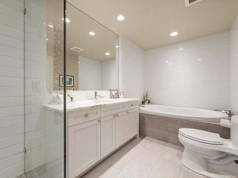 28 5650 Hampton Place