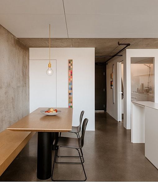 405 289 Alexander Street