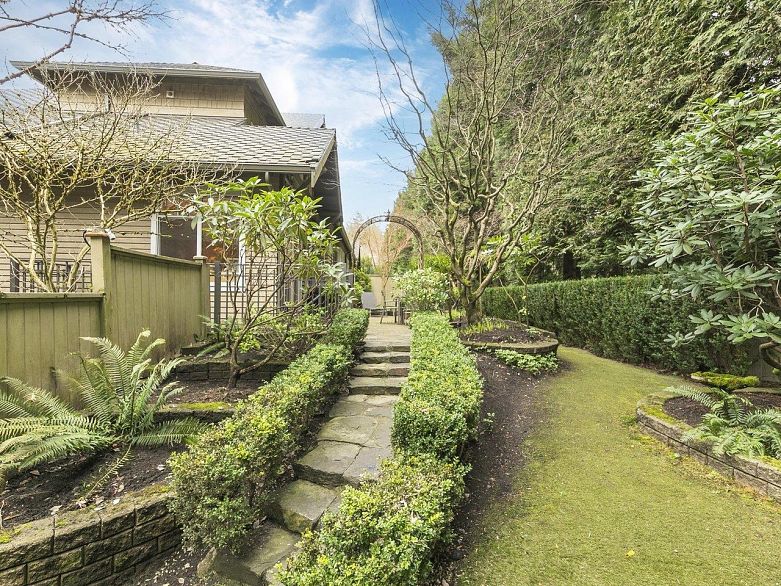 28 5650 Hampton Place