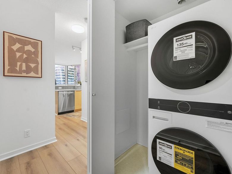 1407 1003 Pacific Street