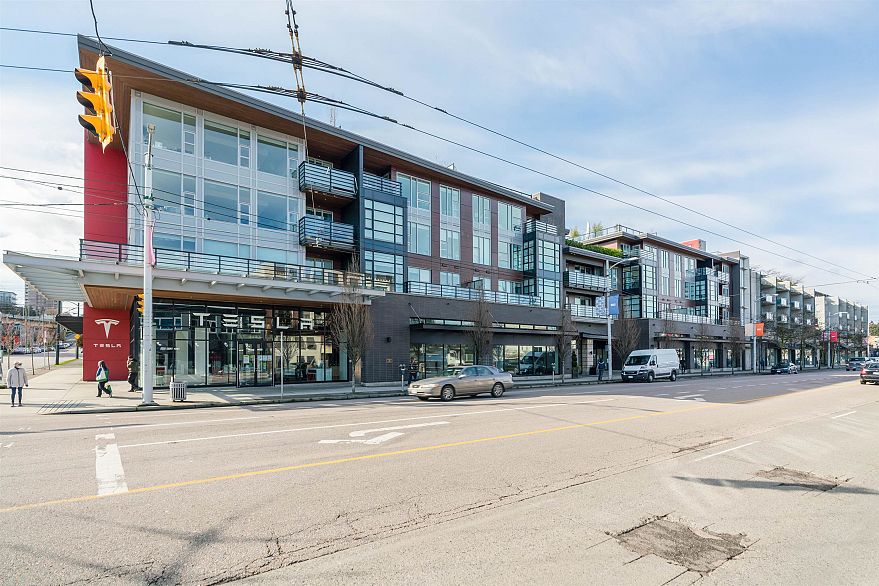 209 1628 W 4th Avenue