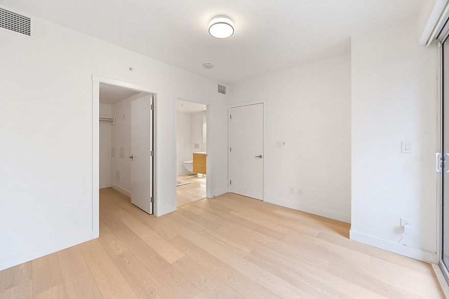 210 7128 Adera Street