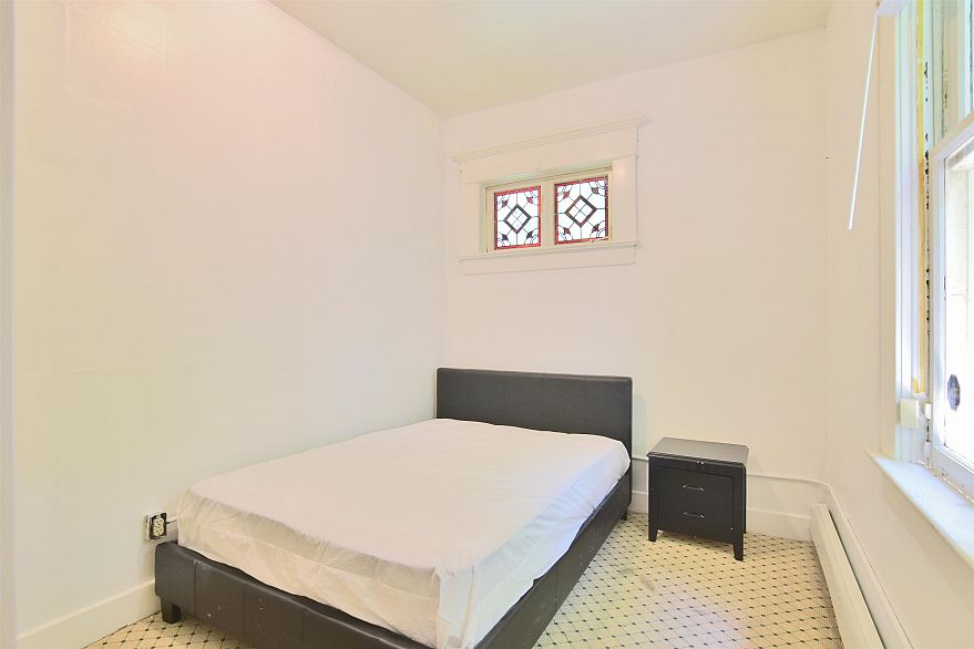 1 1517 COMOX STREET, Vancouver BC V6G 1P3