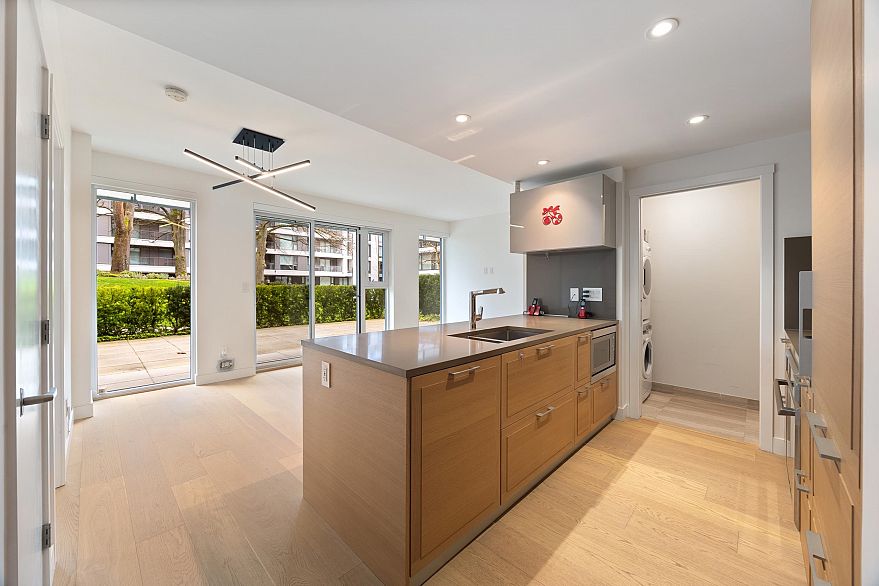 210 7128 Adera Street