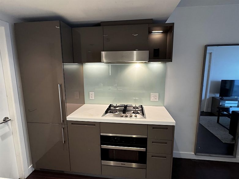 902 777 RICHARDS STREET, Vancouver BC V6B 0M6