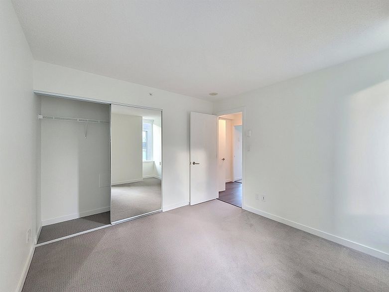 106 5515 Boundary Road