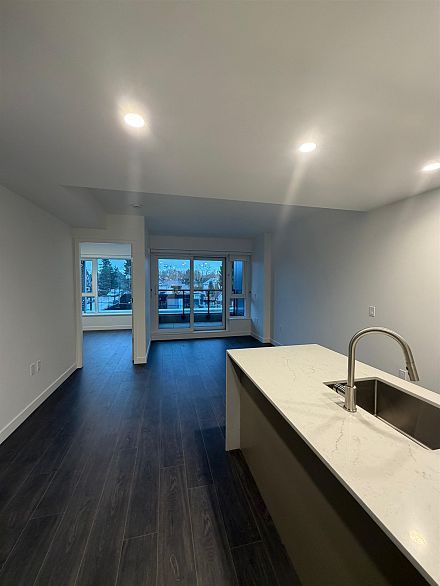 302 1981 MACDONALD STREET, Vancouver BC V6K 1M7