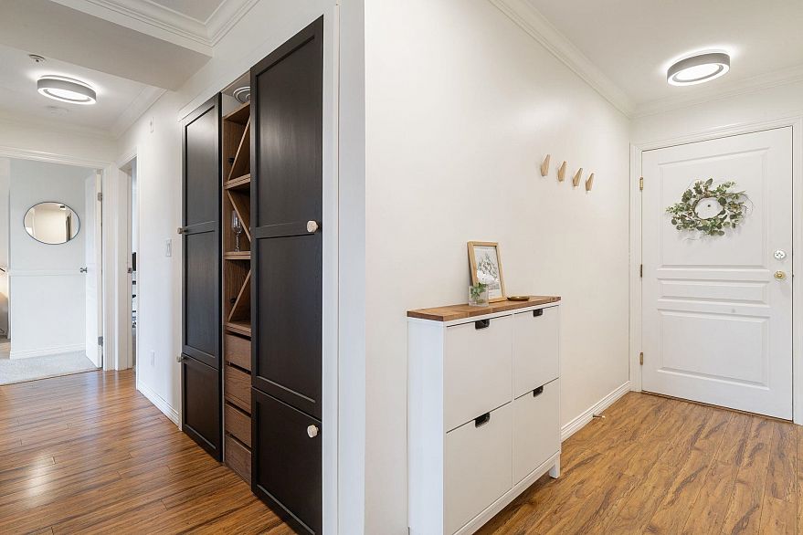 212 8450 Jellicoe Street