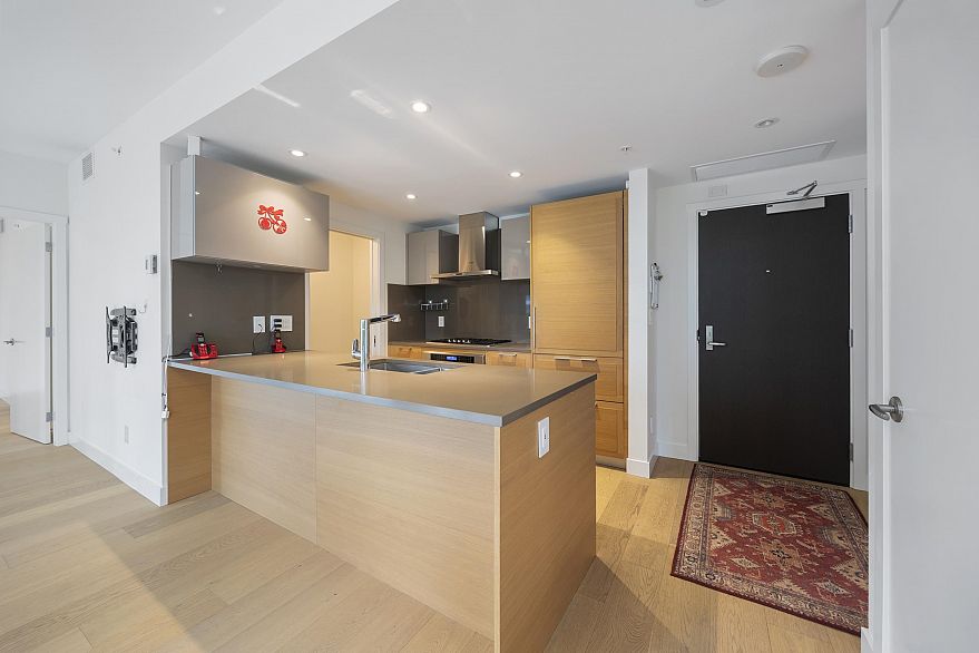 210 7128 Adera Street