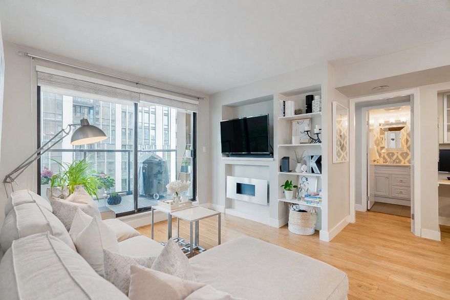 505 488 Helmcken Street