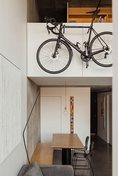 405 289 Alexander Street