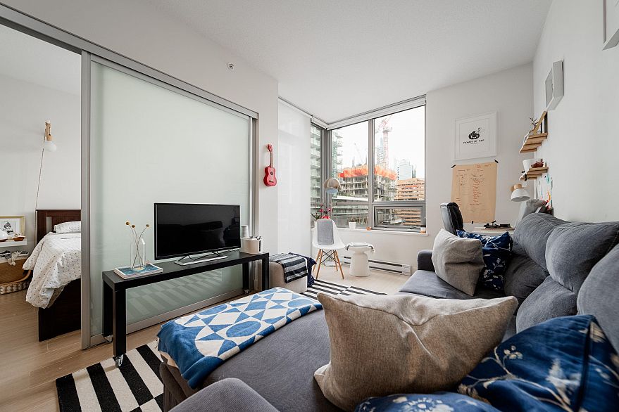 1003 1308 Hornby Street