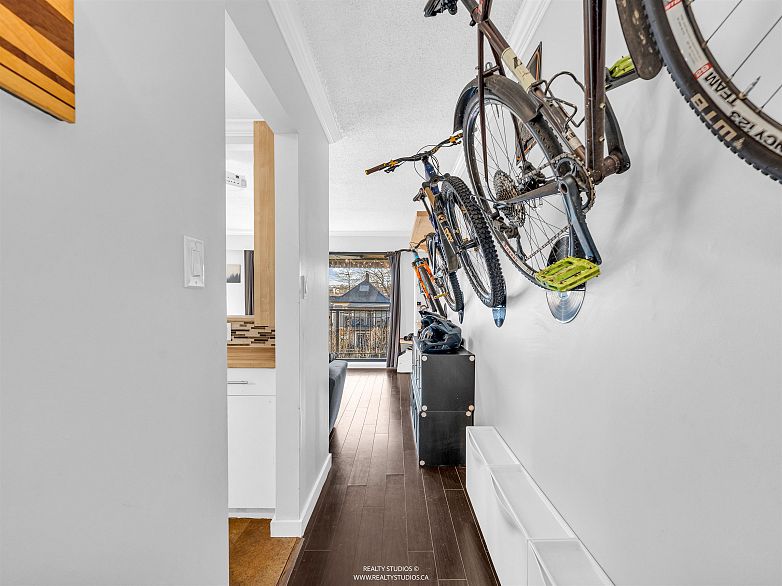 306 2222 Cambridge Street