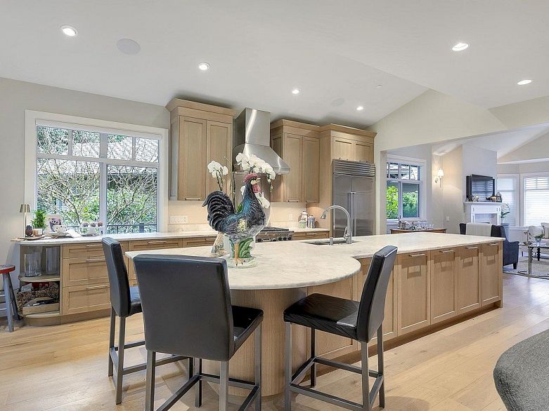 28 5650 Hampton Place