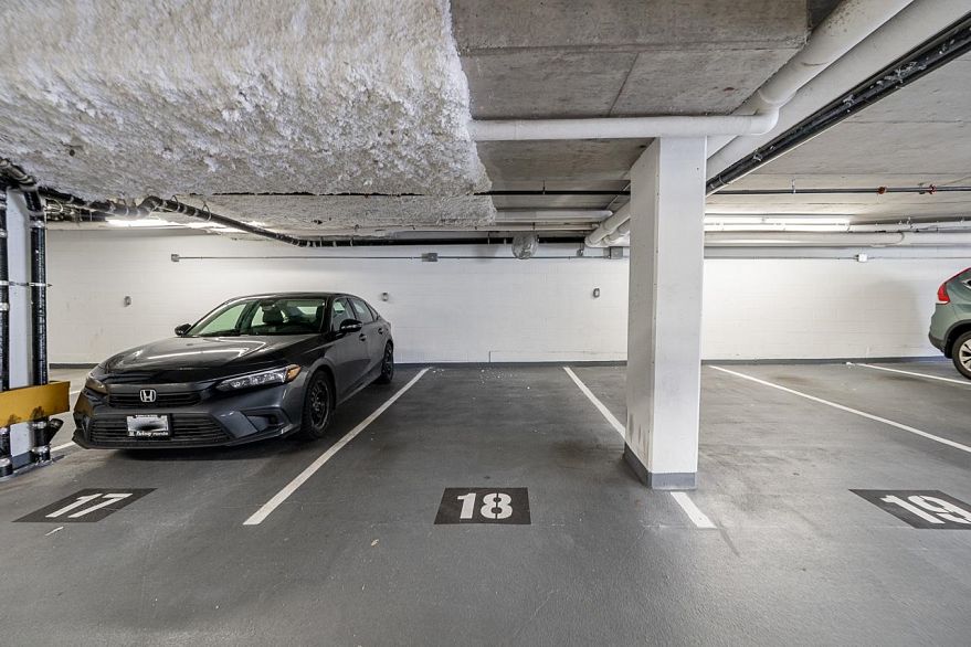 622 289 E 6th Avenue