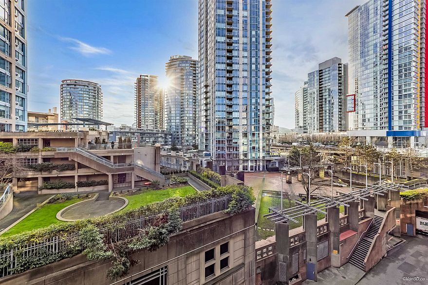 5-1 550 Beatty Street