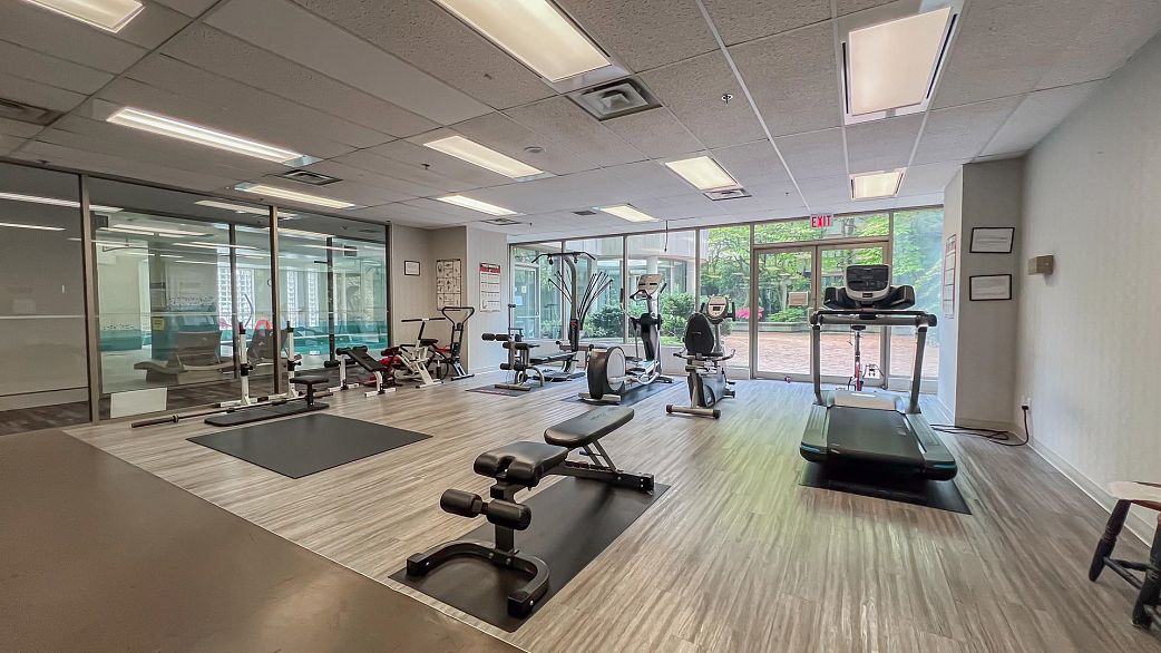 1206 909 Burrard Street