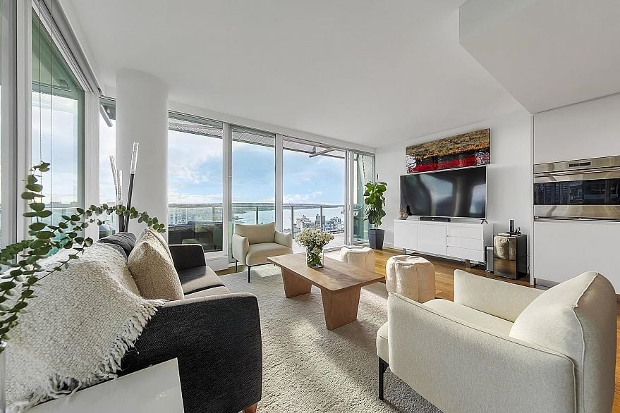 1503 1365 Davie Street