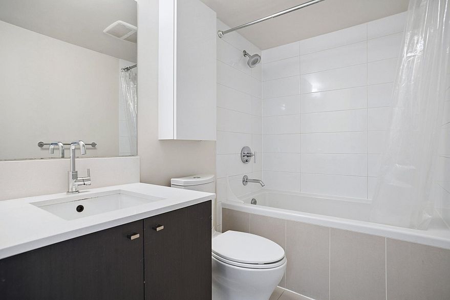 715 1618 Quebec Street