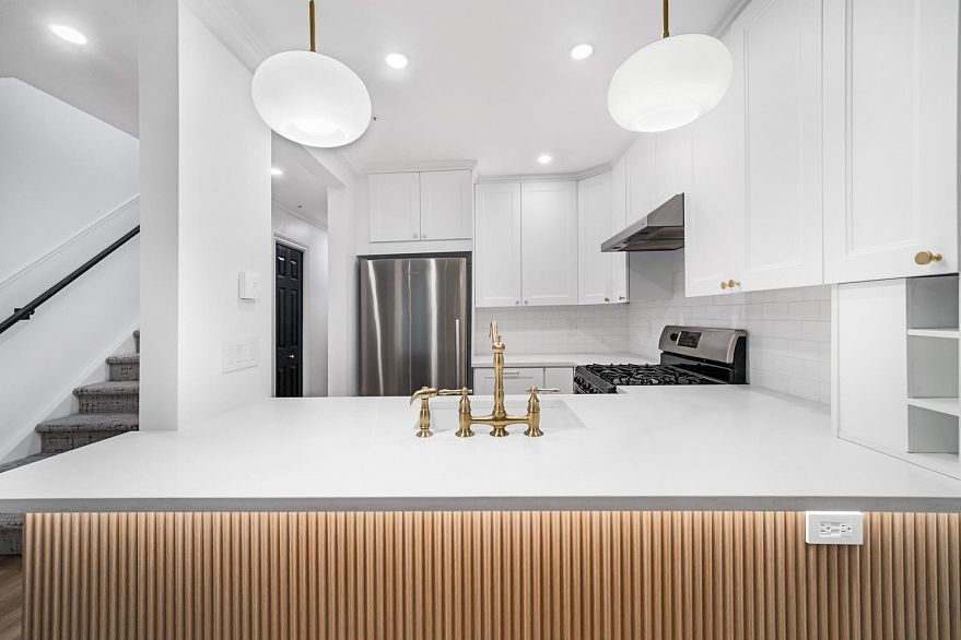 1407 Pendrell Street