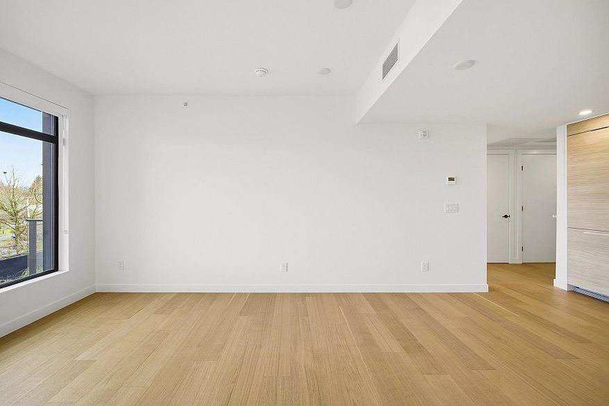 406 6485 Manitoba Street