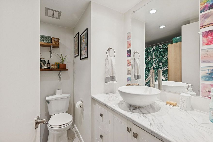 107 350 E 5th Avenue