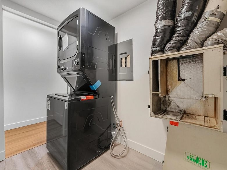 401 1723 Frances Street