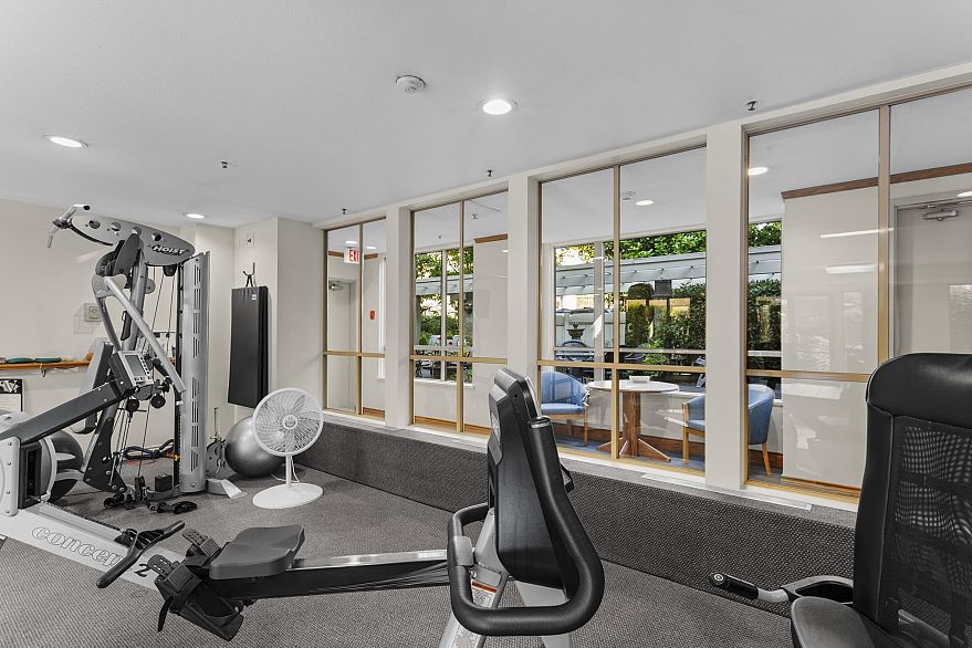 405 3777 W 8th Avenue