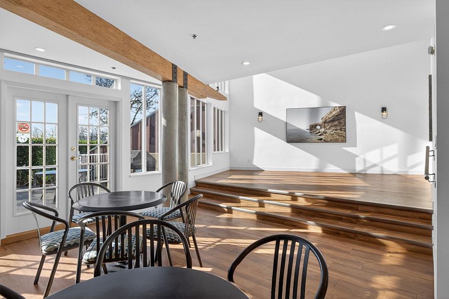 315 2020 E Kent Avenue South