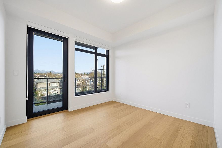 406 6485 Manitoba Street