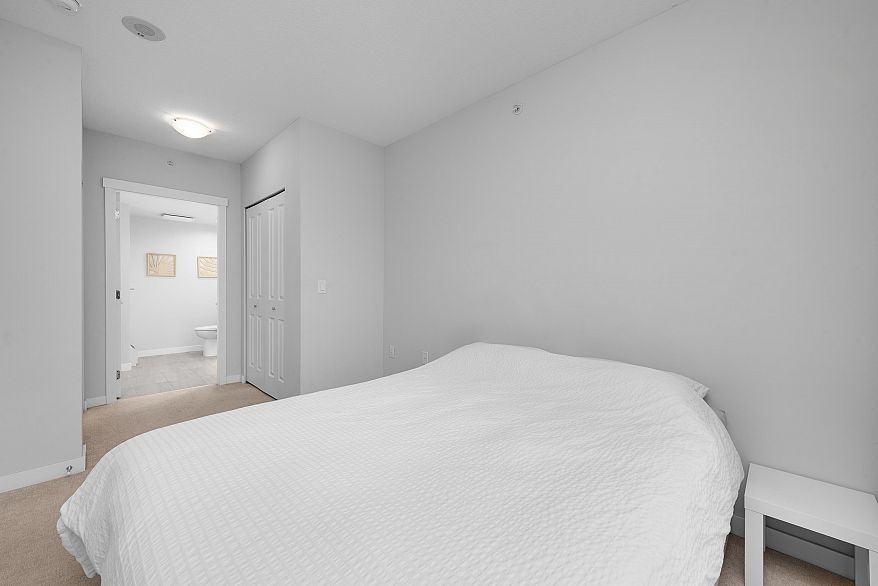 511 3281 E Kent Avenue North Avenue