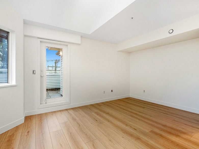 401 1723 Frances Street