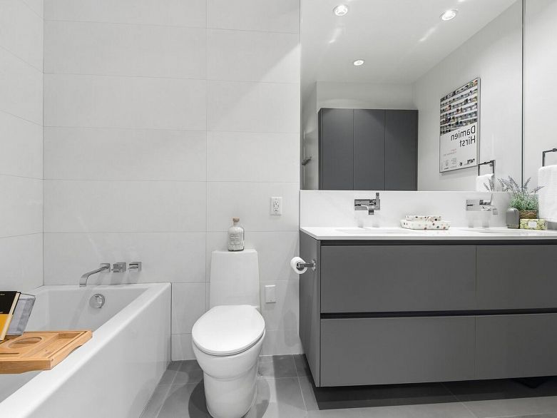 313 77 Walter Hardwick Avenue