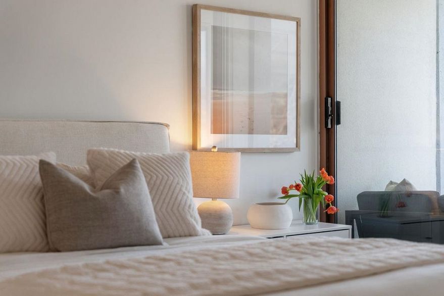 404 1633 W 8th Avenue