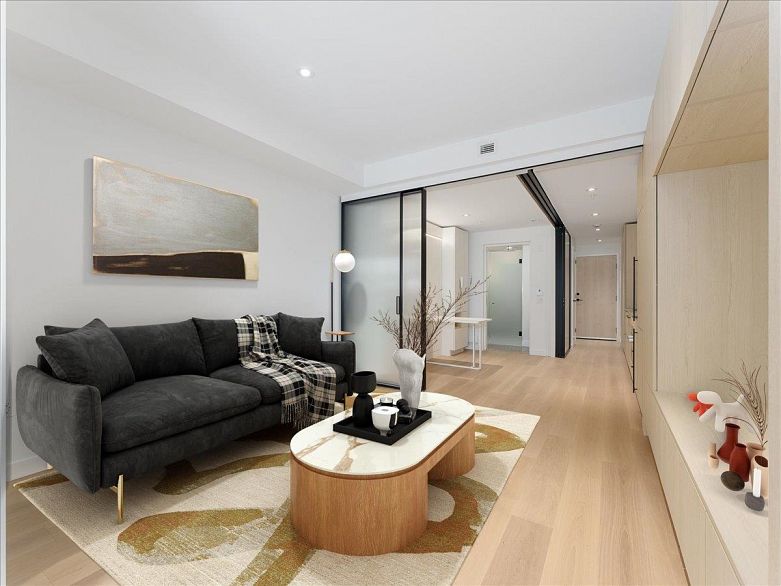 513 2471 St George Street