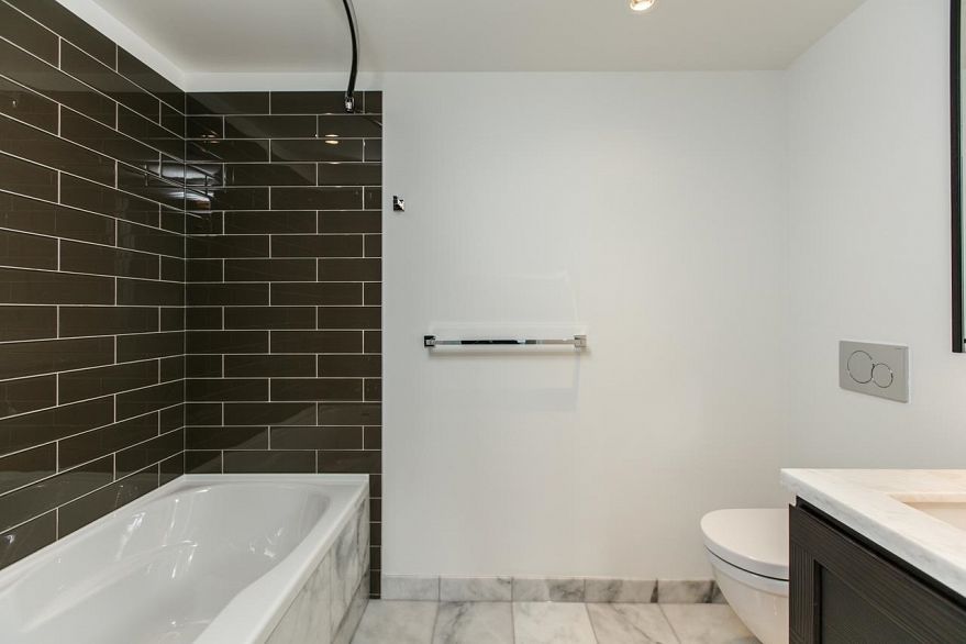 1908 3355 Binning Road