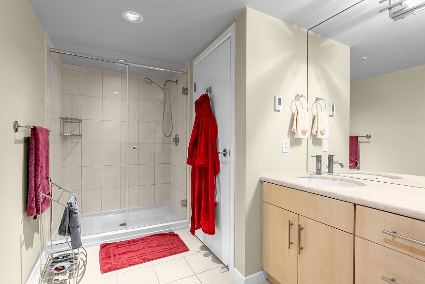 104 3750 Edgemont Boulevard