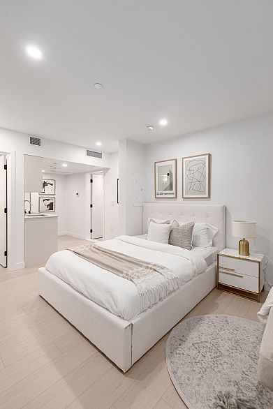 101 2329 E 34th Street