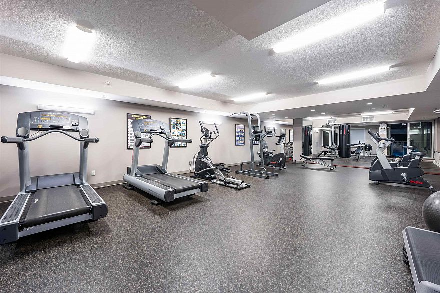 257 108 W 1st Avenue