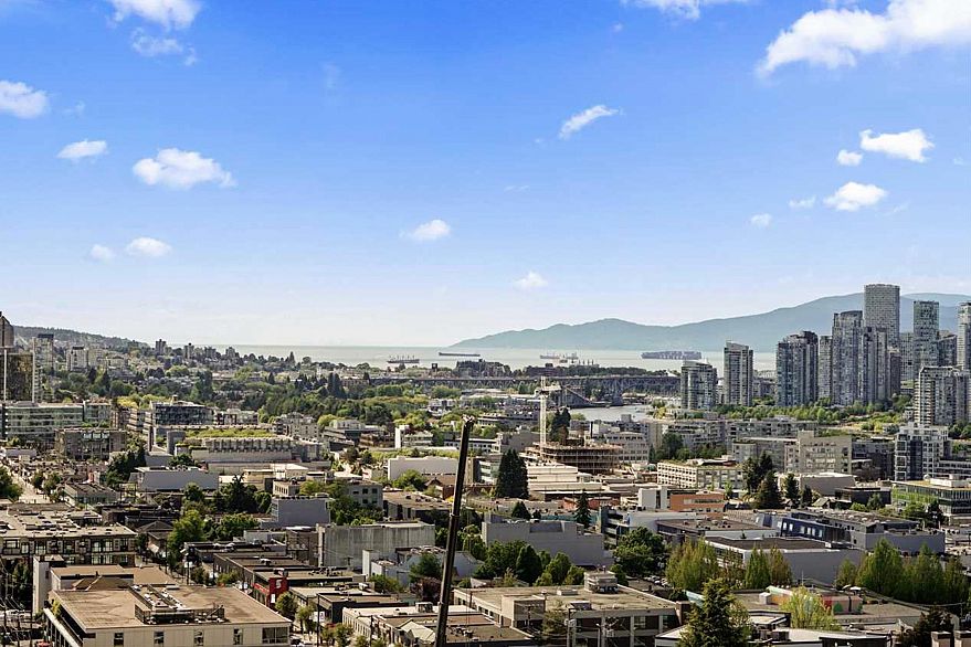 1911 285 E 10th Avenue