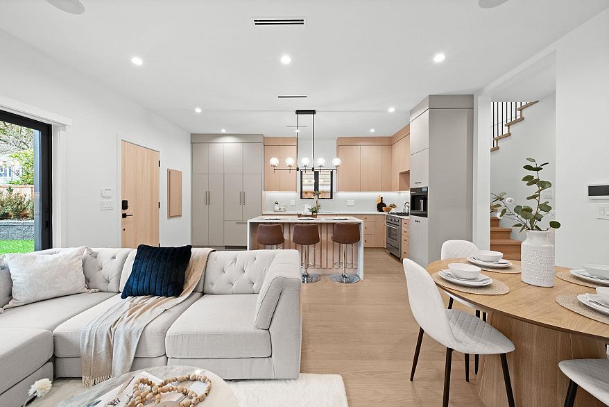 1 2247 Parker Street