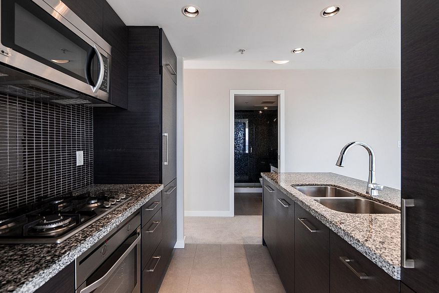 2306 833 Homer Street