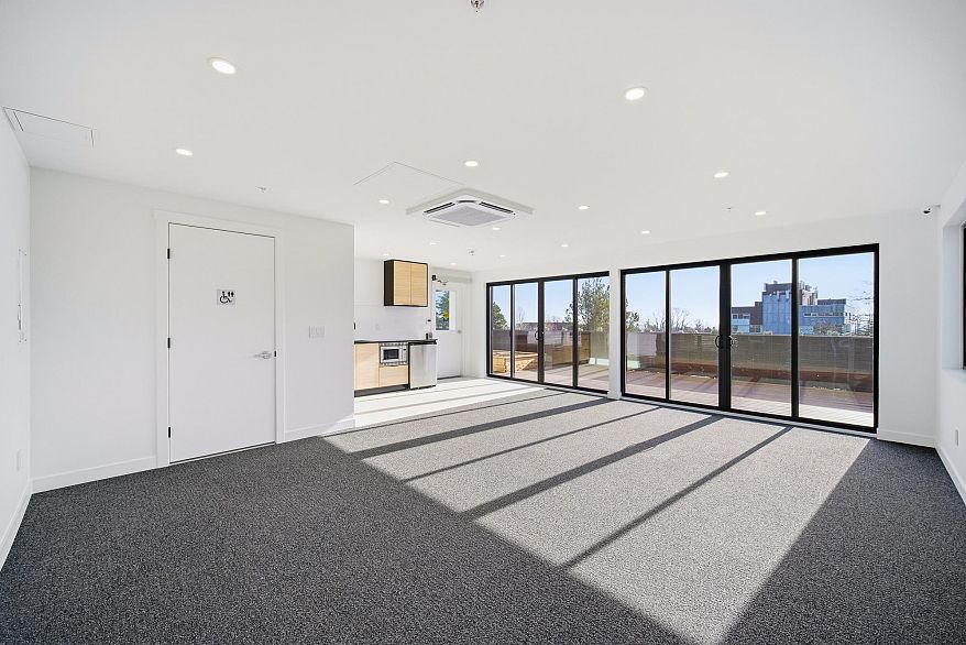 406 6485 Manitoba Street