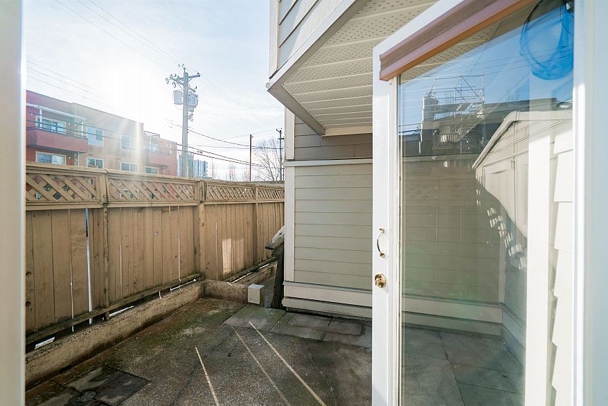 102 1516 E 1st Avenue