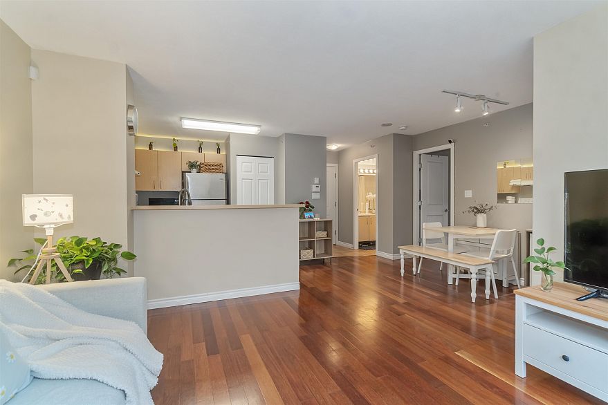 110 3588 Crowley Drive