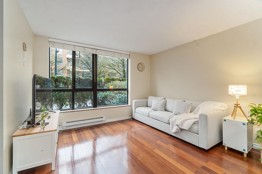 110 3588 Crowley Drive