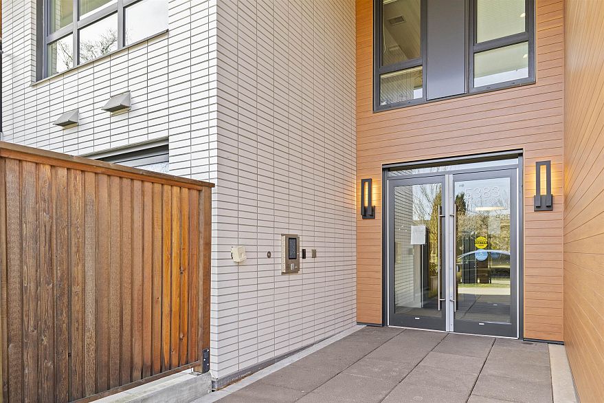 307 5383 Cambie Street